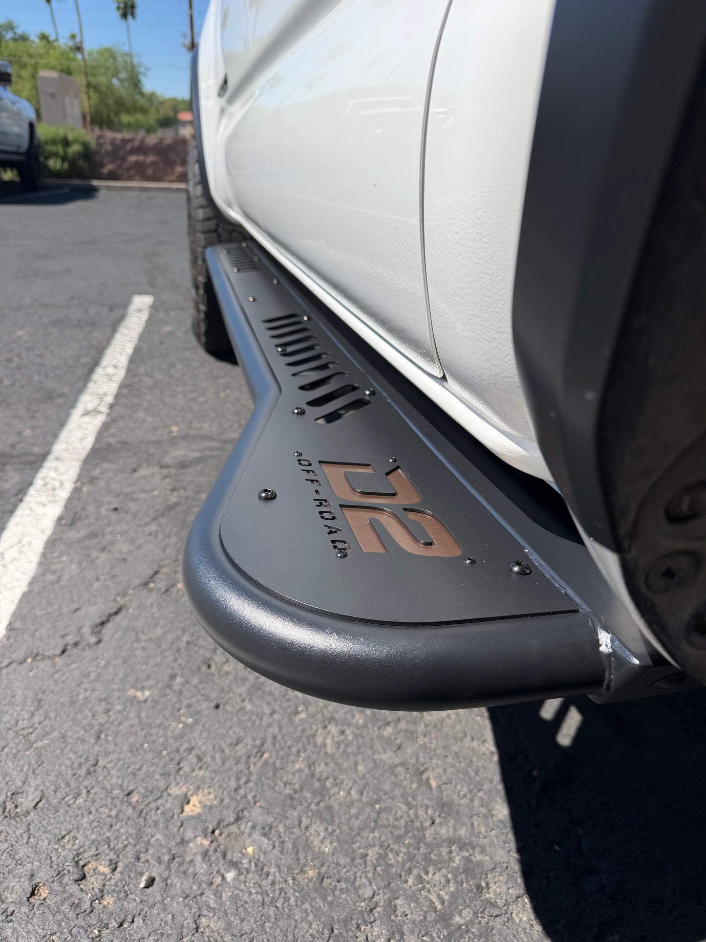 D2 Off-Road Heavy-Duty Bolt-On Rock Sliders – 05-23 Toyota Tacoma